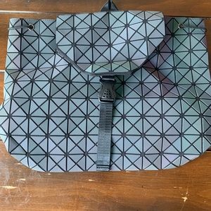 Hot one geometric backpack and wallet